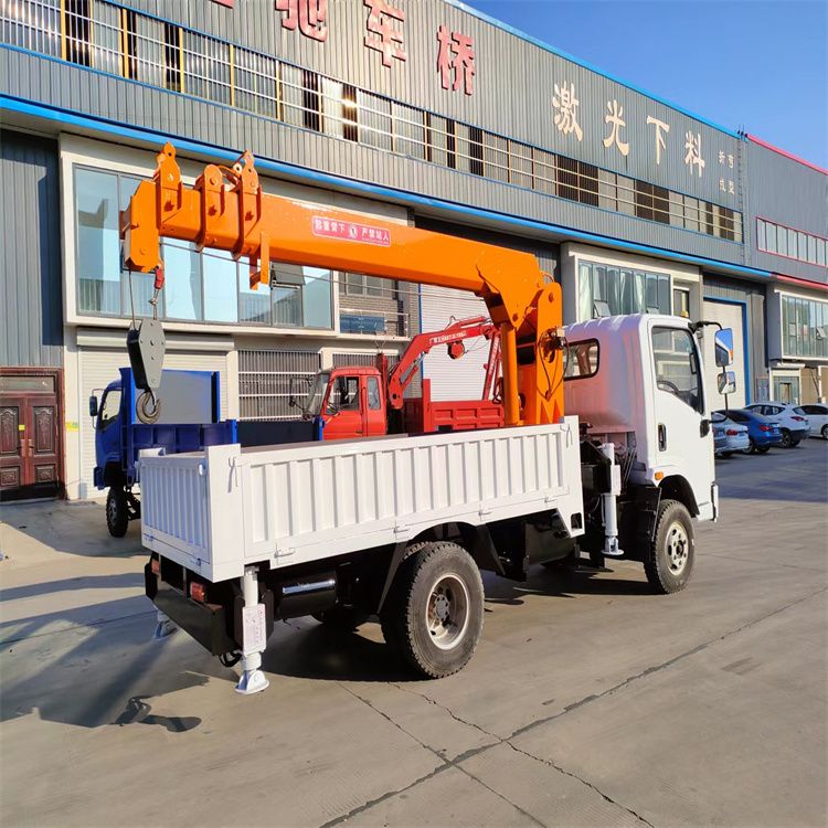 玉龙纳西族自治县三轮随车吊定制 农用改装机自备吊中瑞长期出售